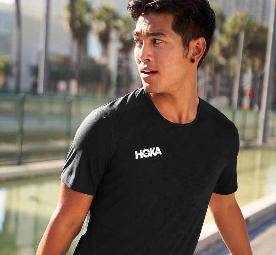 Tops Mens - Hoka One One Performance Short Sleeve - Black - RZCVPYX-97